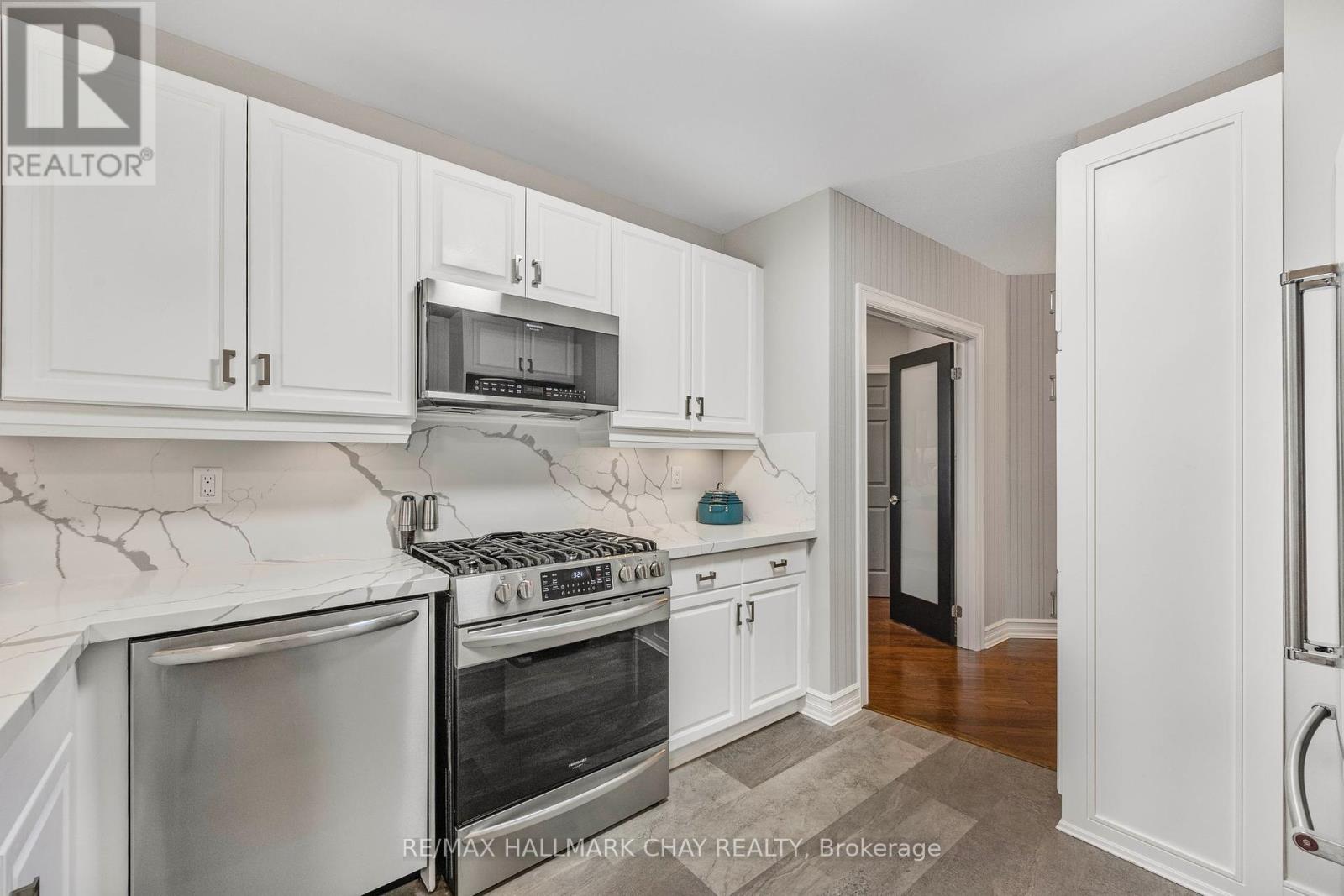 1 Fortuna Circle, New Tecumseth, Ontario  L9R 1Z3 - Photo 12 - N12146828