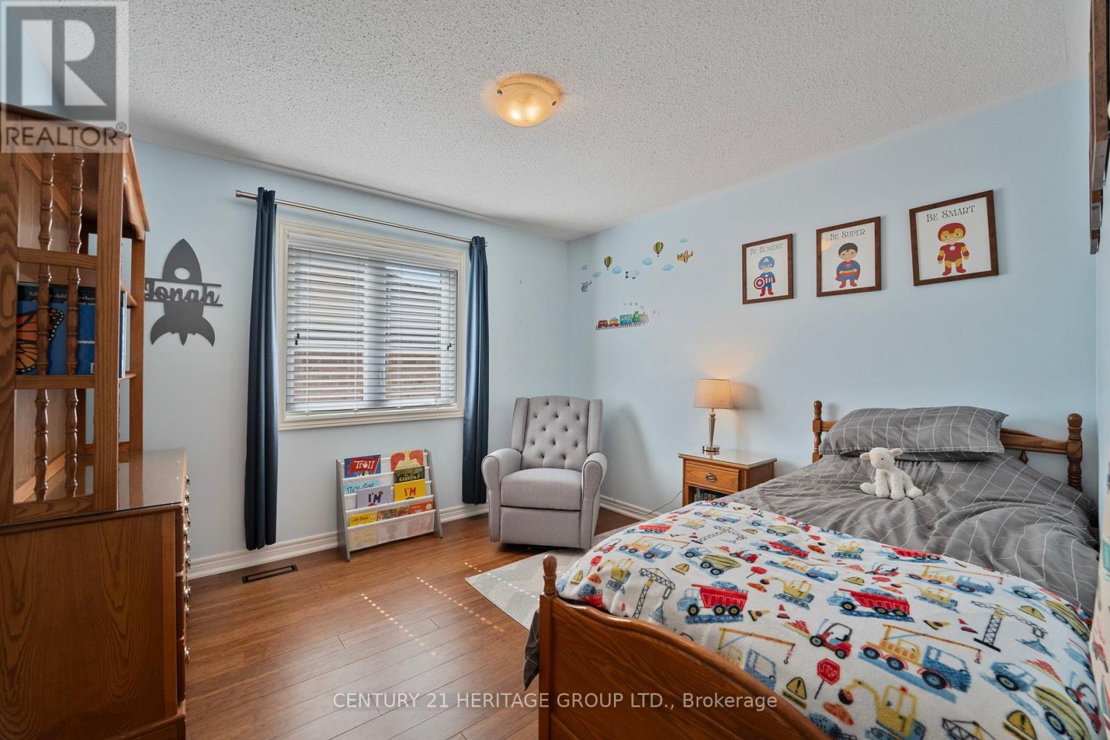 95 Rogers Trail, Bradford West Gwillimbury, Ontario  L3Z 2A5 - Photo 11 - N12146854
