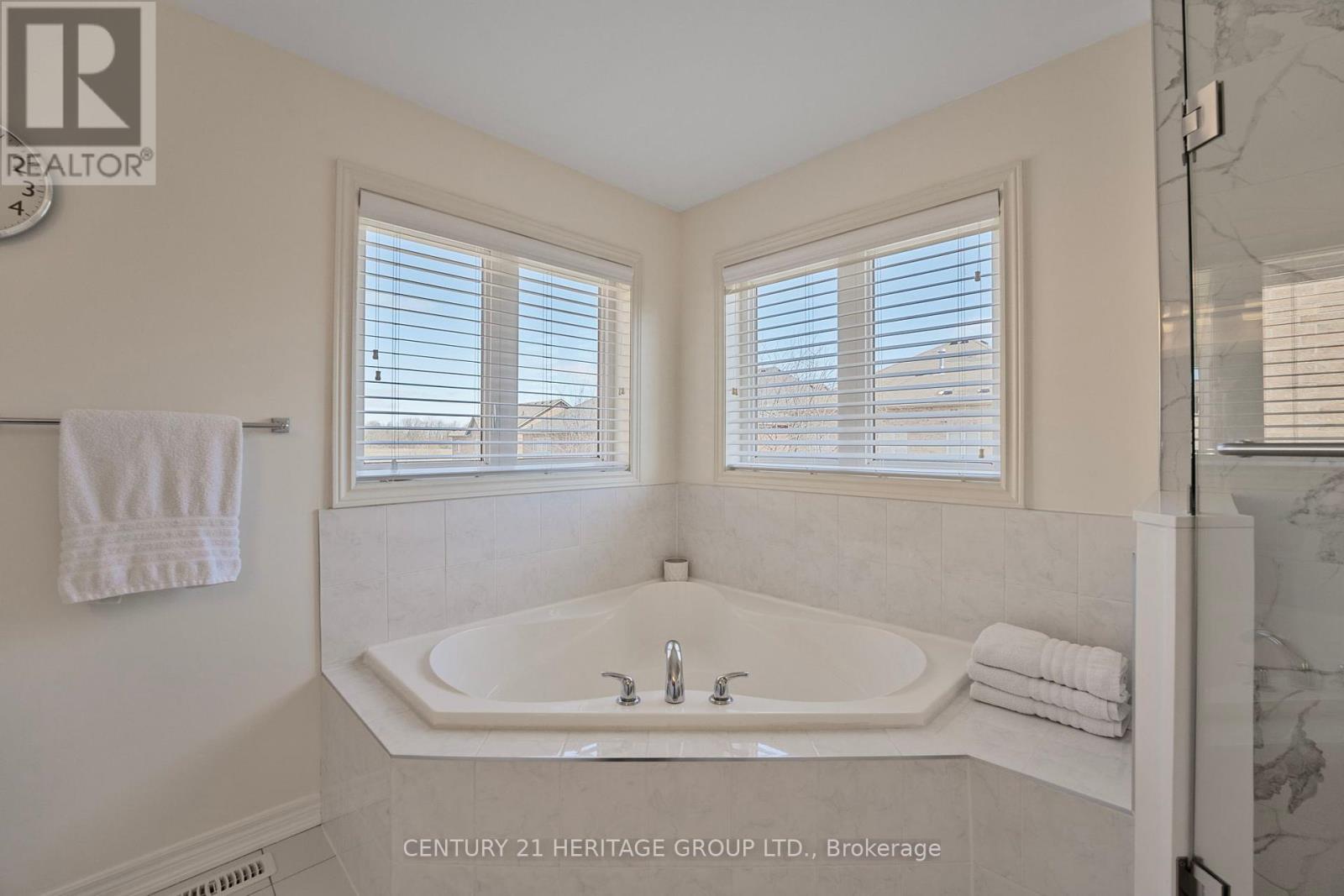95 Rogers Trail, Bradford West Gwillimbury, Ontario  L3Z 2A5 - Photo 15 - N12146854