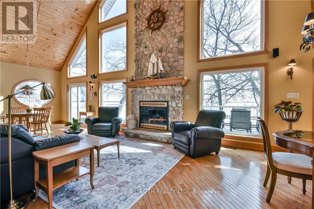 3931 Menoke Beach Road, Severn, Ontario  L3V 0T9 - Photo 10 - S12146717
