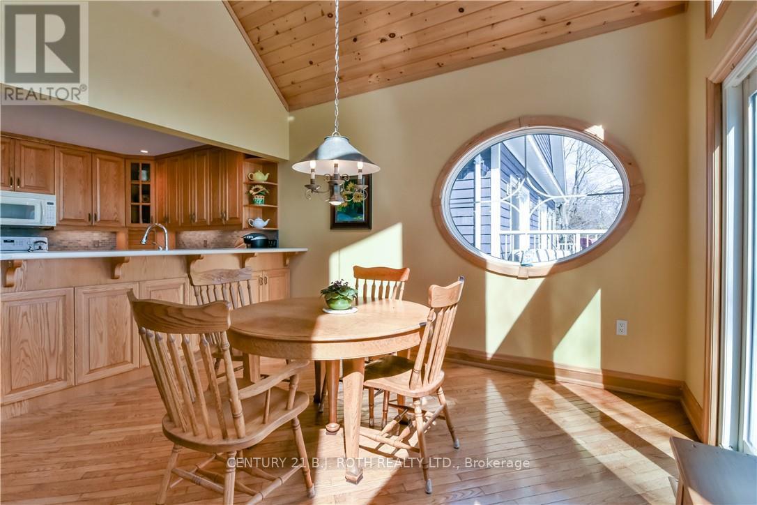 3931 Menoke Beach Road, Severn, Ontario  L3V 0T9 - Photo 16 - S12146717