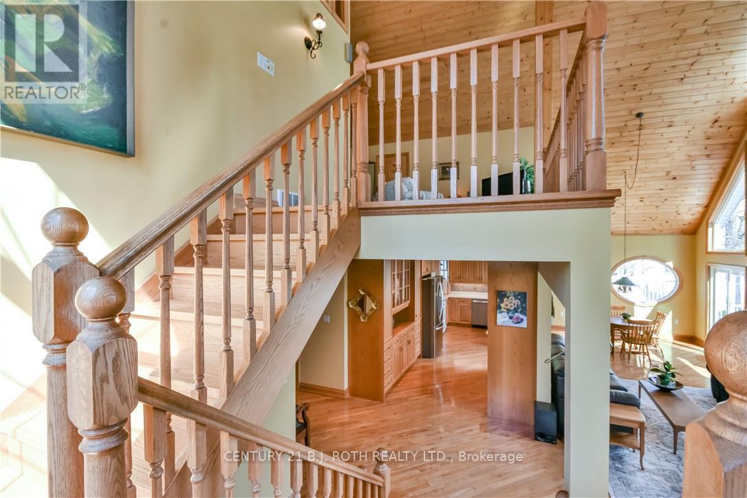 3931 Menoke Beach Road, Severn, Ontario  L3V 0T9 - Photo 24 - S12146717