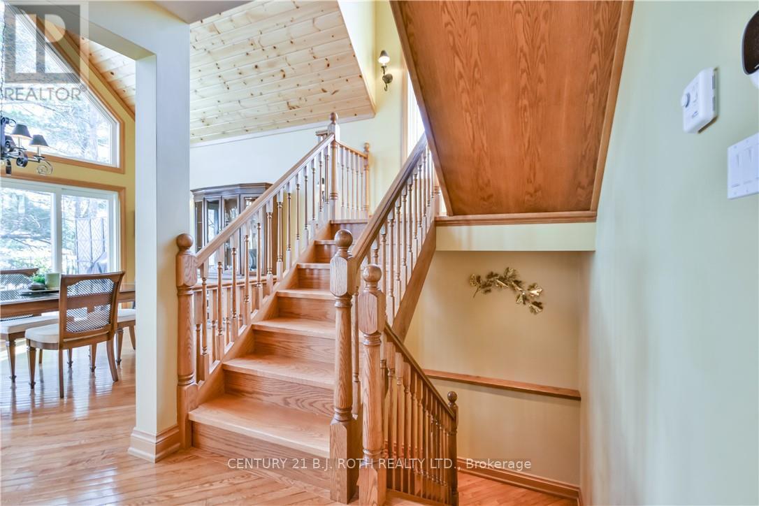 3931 Menoke Beach Road, Severn, Ontario  L3V 0T9 - Photo 31 - S12146717