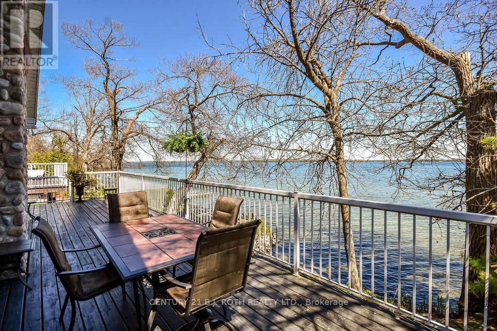 3931 Menoke Beach Road, Severn, Ontario  L3V 0T9 - Photo 46 - S12146717