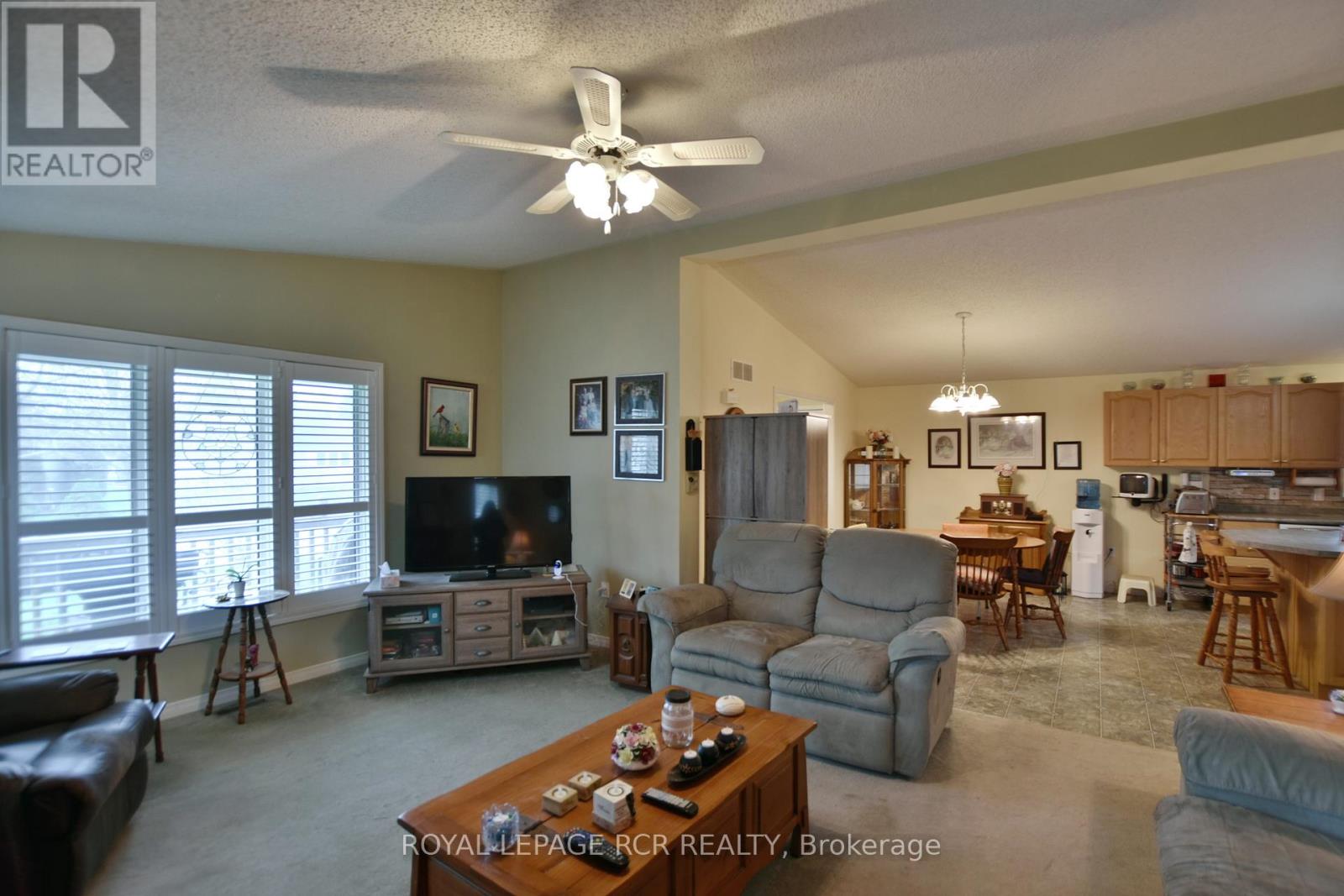 9 Indiana Avenue, Wasaga Beach, Ontario  L0L 2P0 - Photo 12 - S12146740