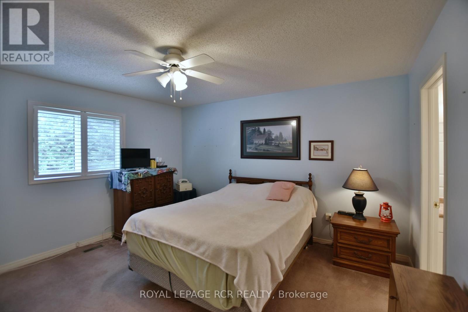 9 Indiana Avenue, Wasaga Beach, Ontario  L0L 2P0 - Photo 16 - S12146740