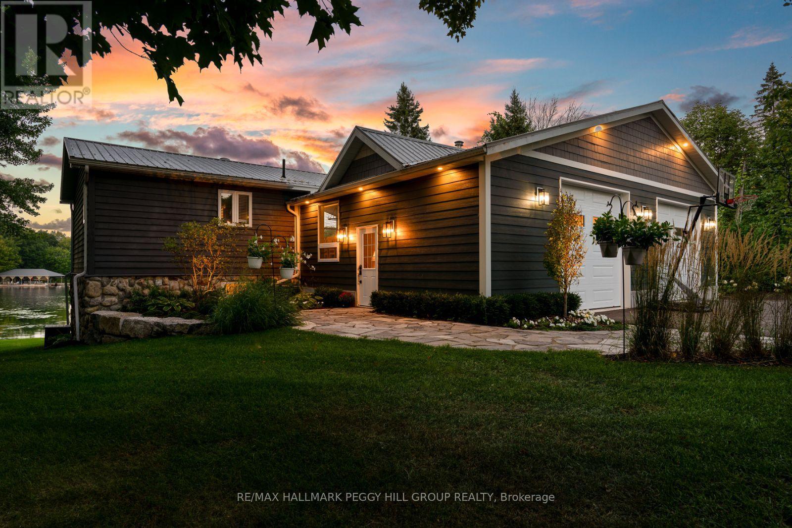 3352 Russell Drive, Severn, Ontario  L0K 1S0 - Photo 4 - S12146798