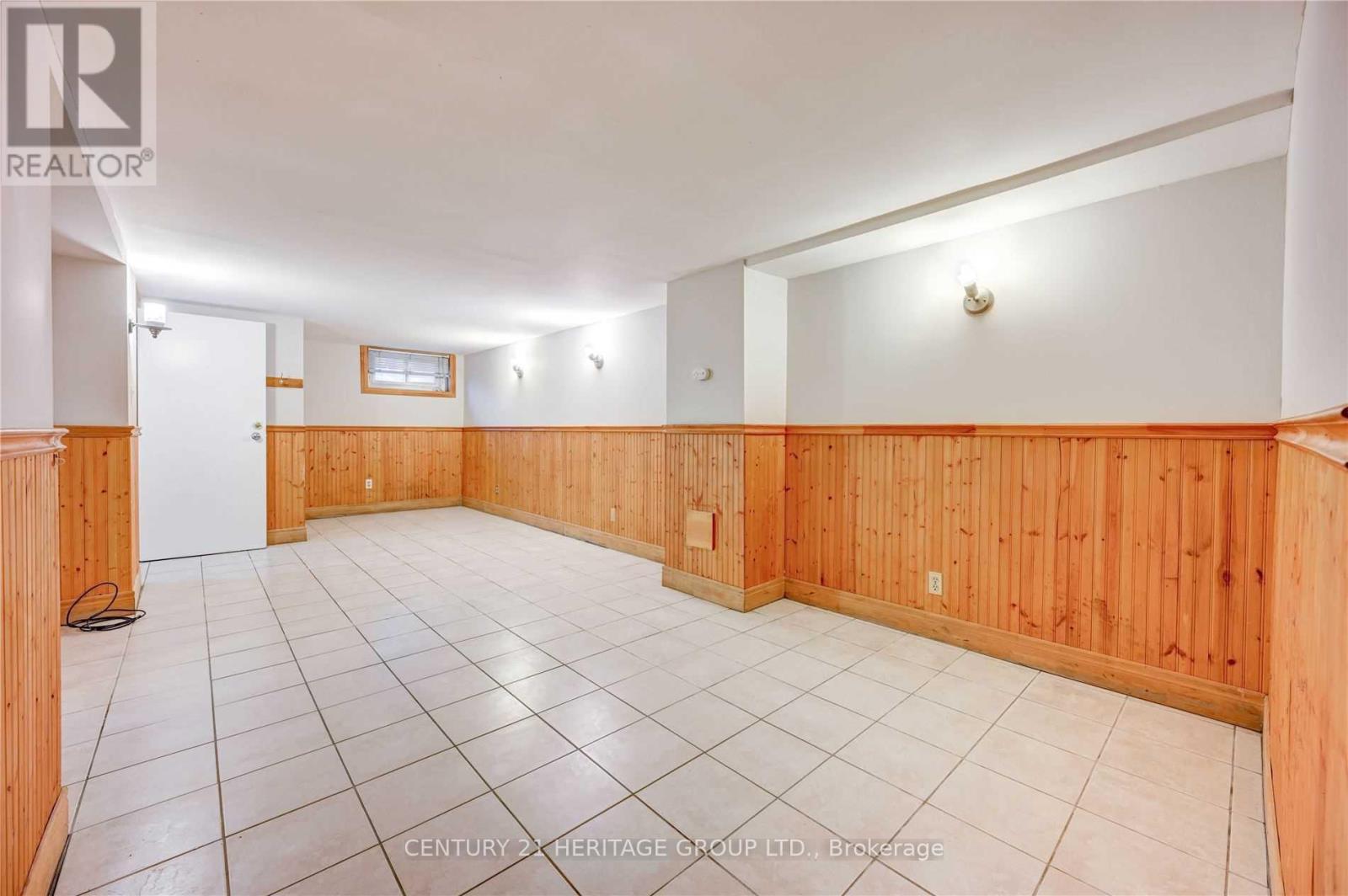 36 Argyle Avenue, Orillia, Ontario  L3V 2V6 - Photo 16 - S12146882