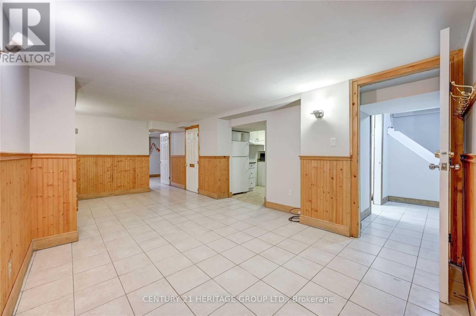 36 Argyle Avenue, Orillia, Ontario  L3V 2V6 - Photo 17 - S12146882