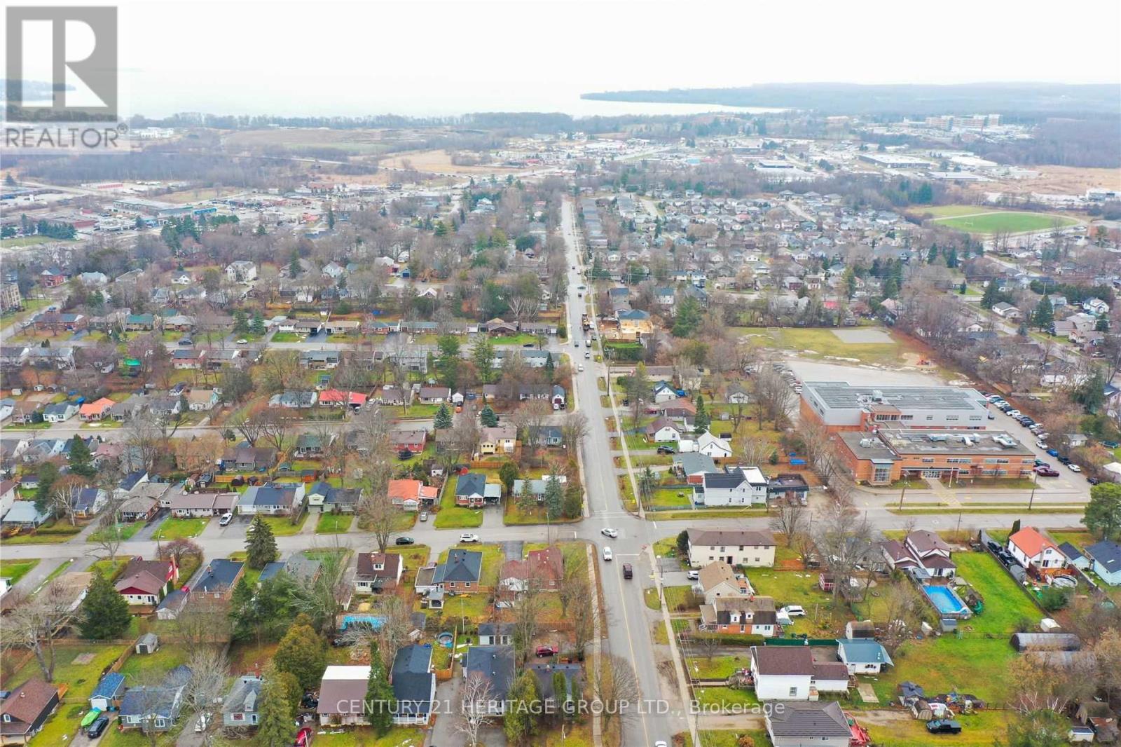 36 Argyle Avenue, Orillia, Ontario  L3V 2V6 - Photo 31 - S12146882