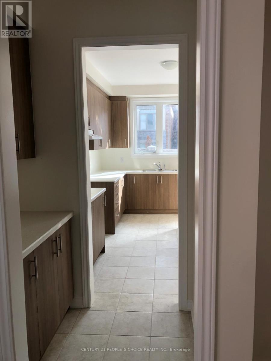 83 Lawrence D. Pridham Avenue, New Tecumseth, Ontario  L9R 0X4 - Photo 9 - N12068676
