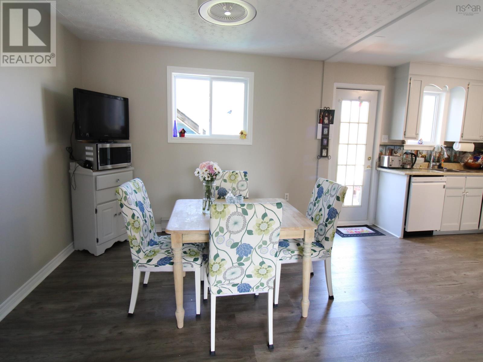 99 Lapierre Crescent, Dartmouth, Nova Scotia  B2W 5C9 - Photo 5 - 202510693