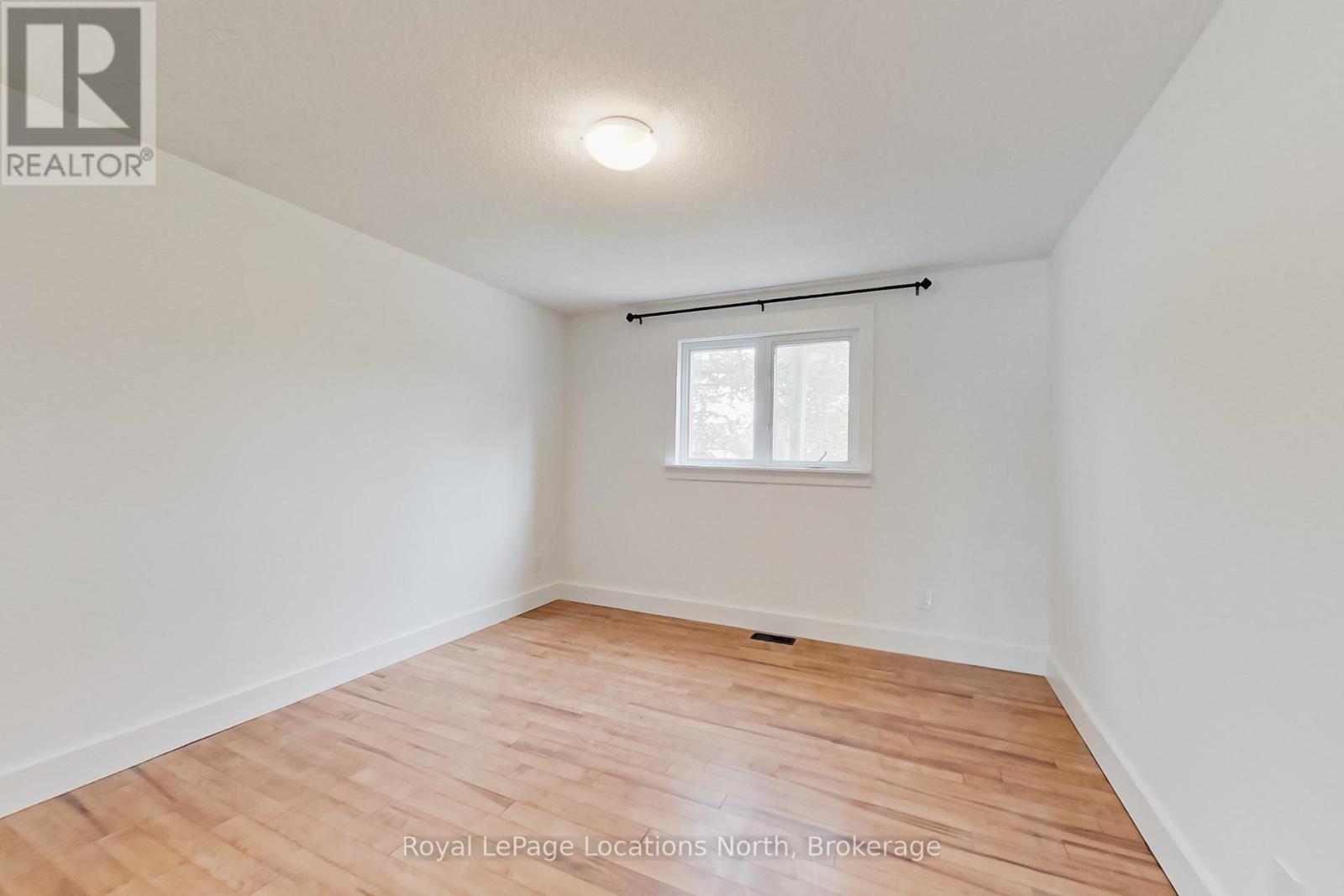 129 Spruce Street, Collingwood, Ontario  L9Y 3G8 - Photo 12 - S12146968