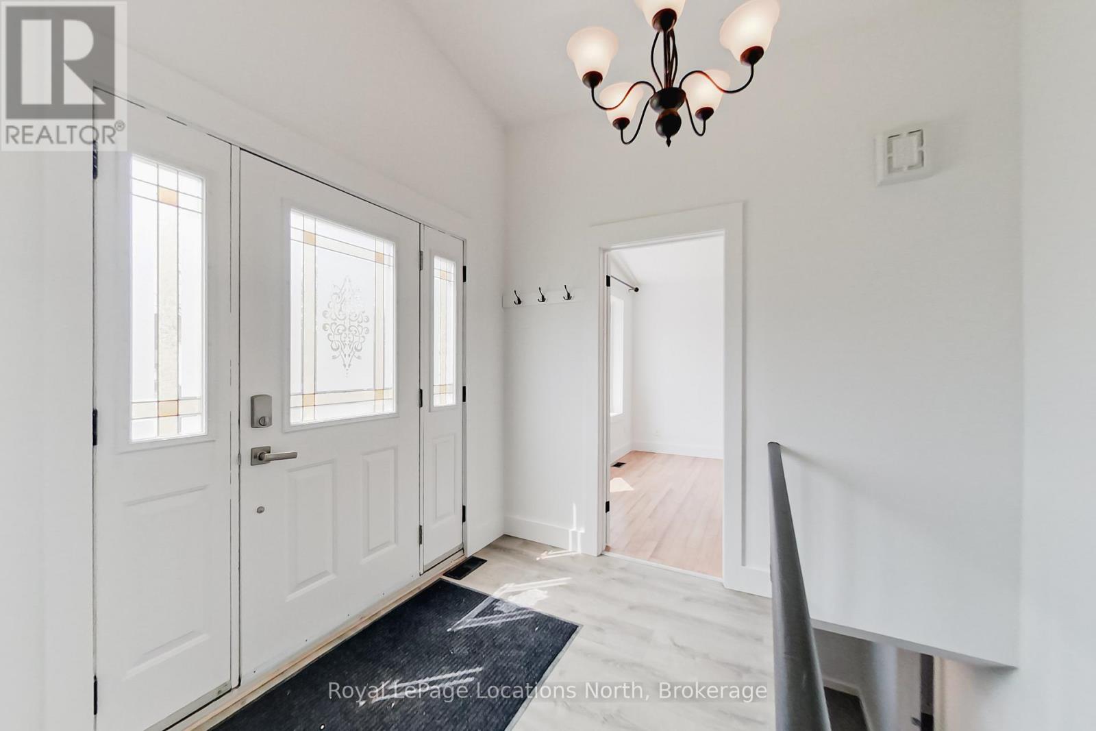 129 Spruce Street, Collingwood, Ontario  L9Y 3G8 - Photo 3 - S12146968