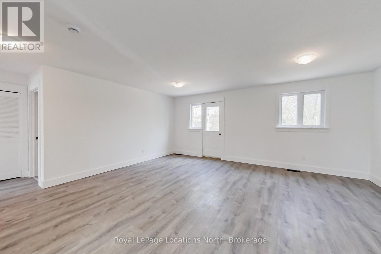 129 Spruce Street, Collingwood, Ontario  L9Y 3G8 - Photo 8 - S12146968