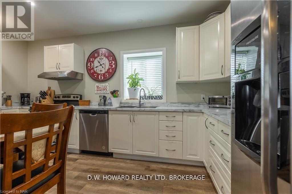 417 Highway 140 Highway, Welland, Ontario  L3B 5N7 - Photo 34 - X12147028