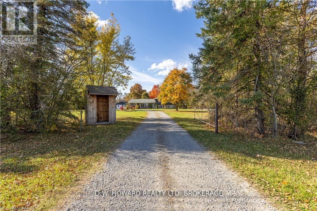 417 Highway 140 Highway, Welland, Ontario  L3B 5N7 - Photo 4 - X12147028