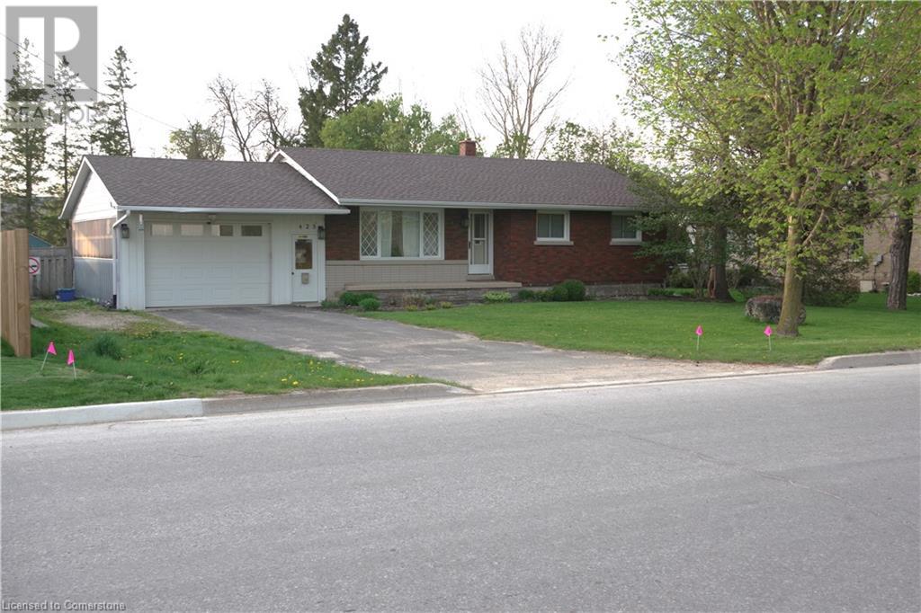 425 WELLINGTON Street E, mount forest, Ontario