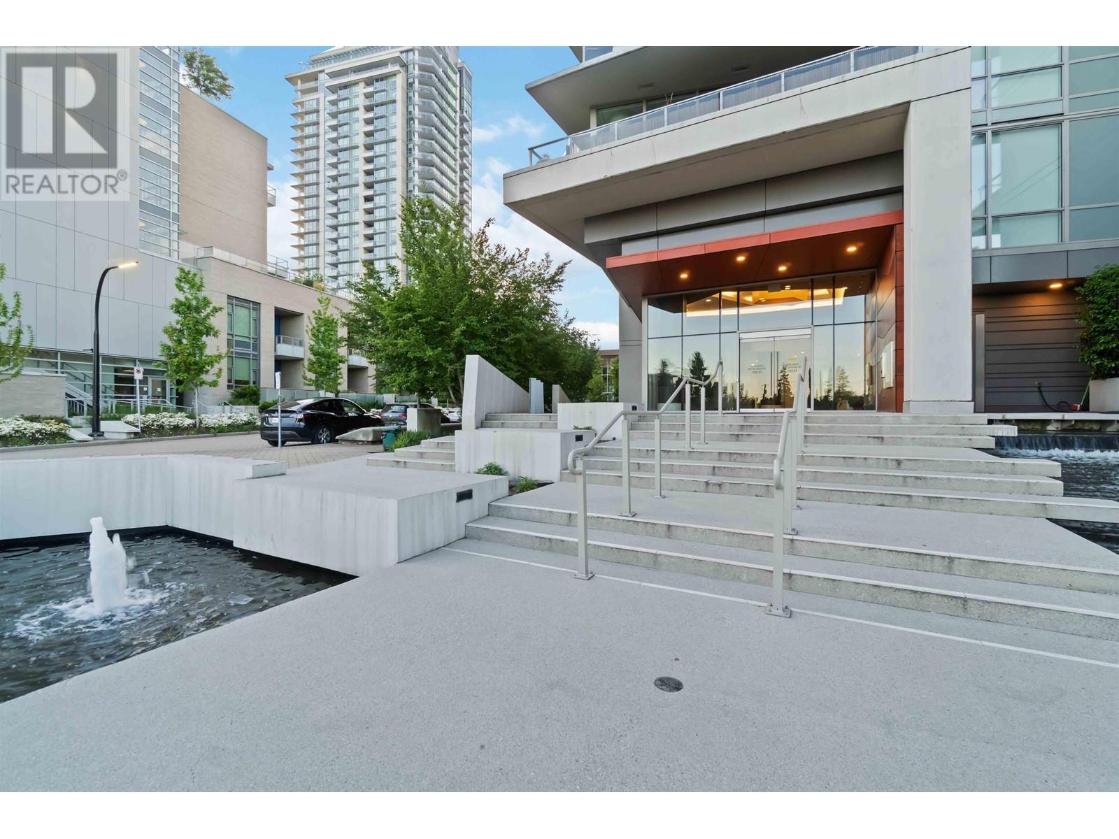 808 1550 Fern Street, North Vancouver, British Columbia  V7J 0A9 - Photo 2 - R3002586