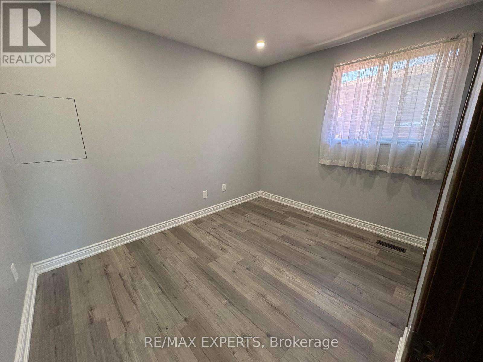 55 Major Oaks Drive, Brampton, Ontario  L6V 3K1 - Photo 9 - W12146685