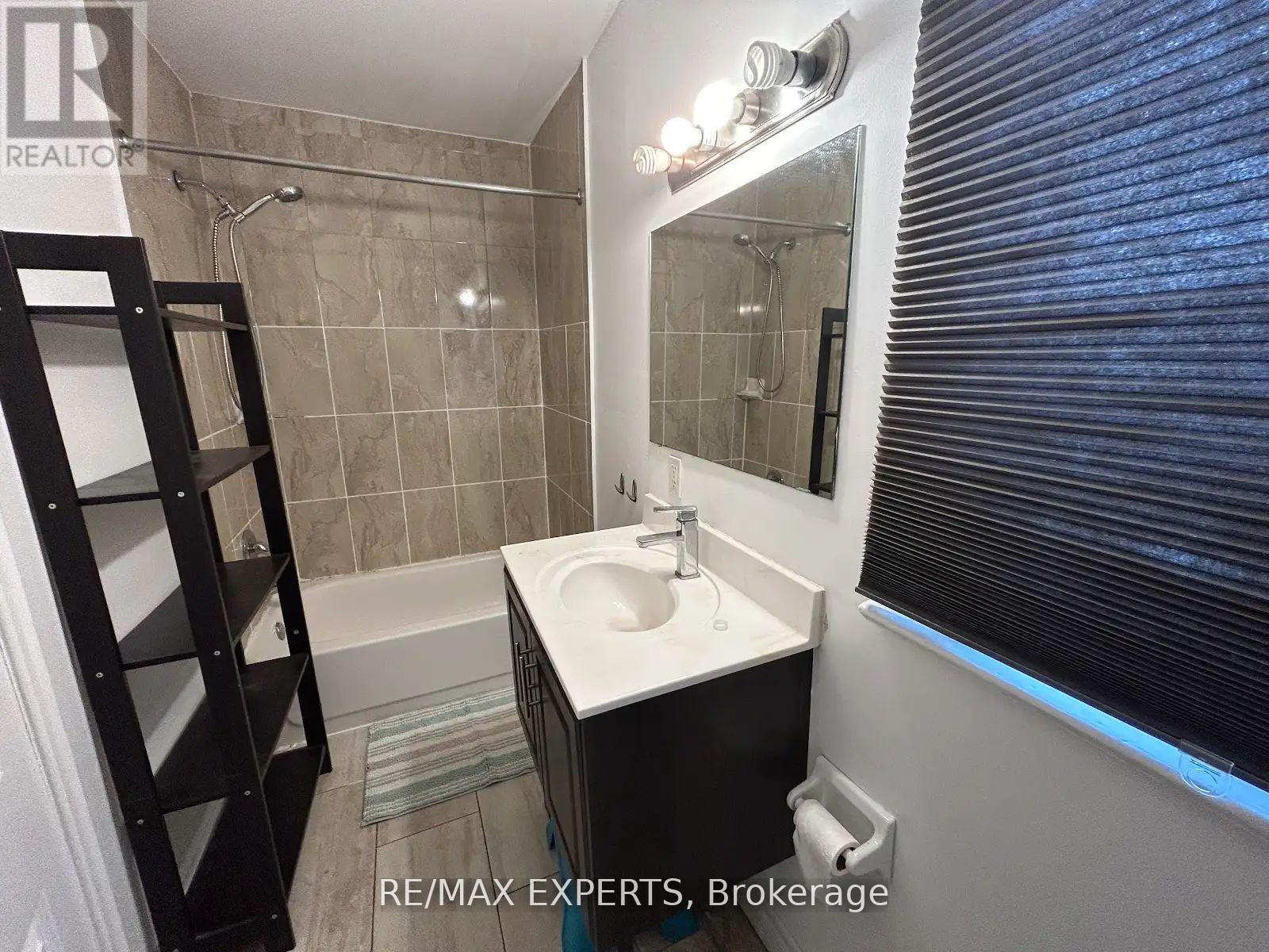 88 Twelfth Street, Toronto, Ontario  M8V 3H1 - Photo 13 - W12146693
