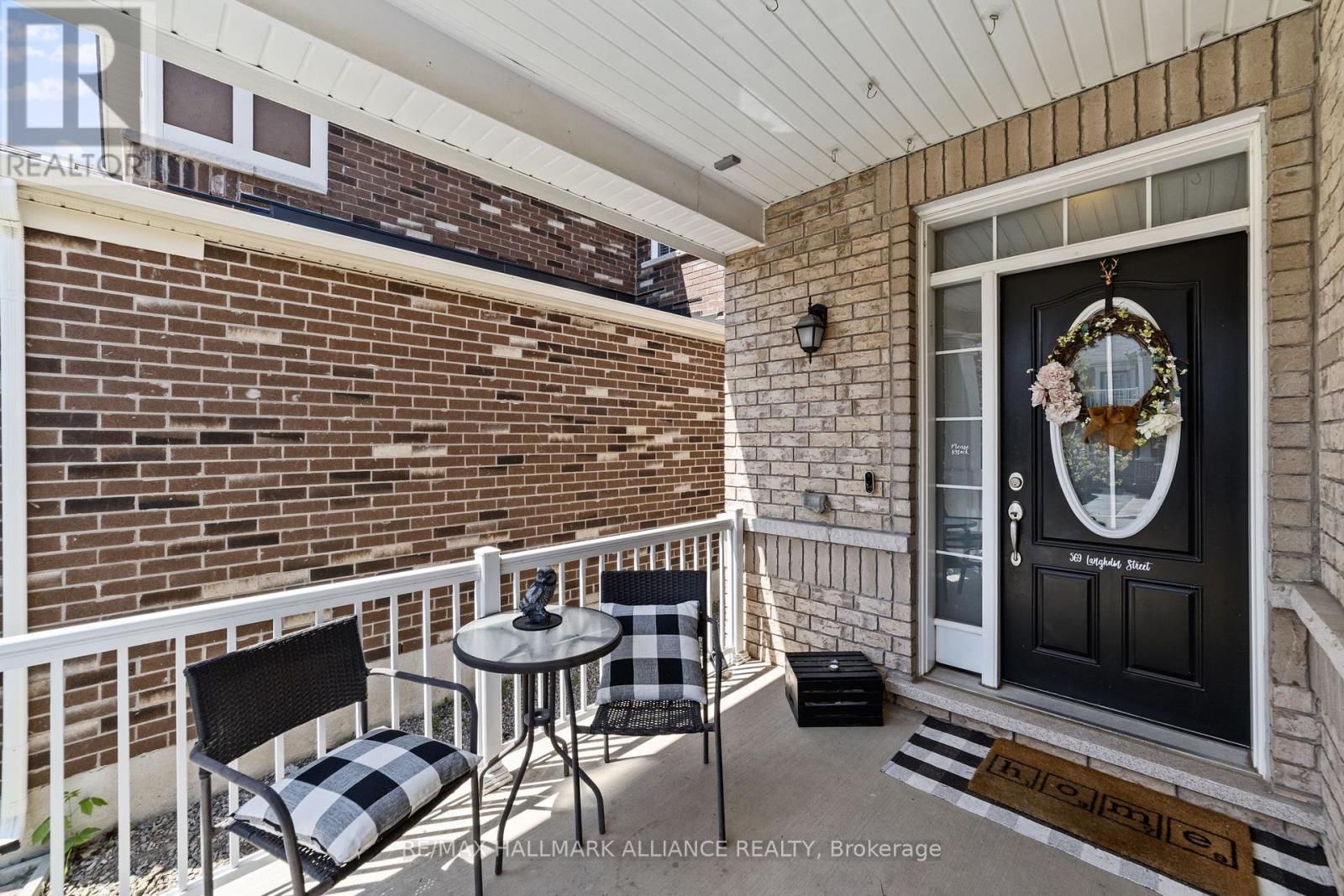 Property at 569 LANGHOLM STREET image 2