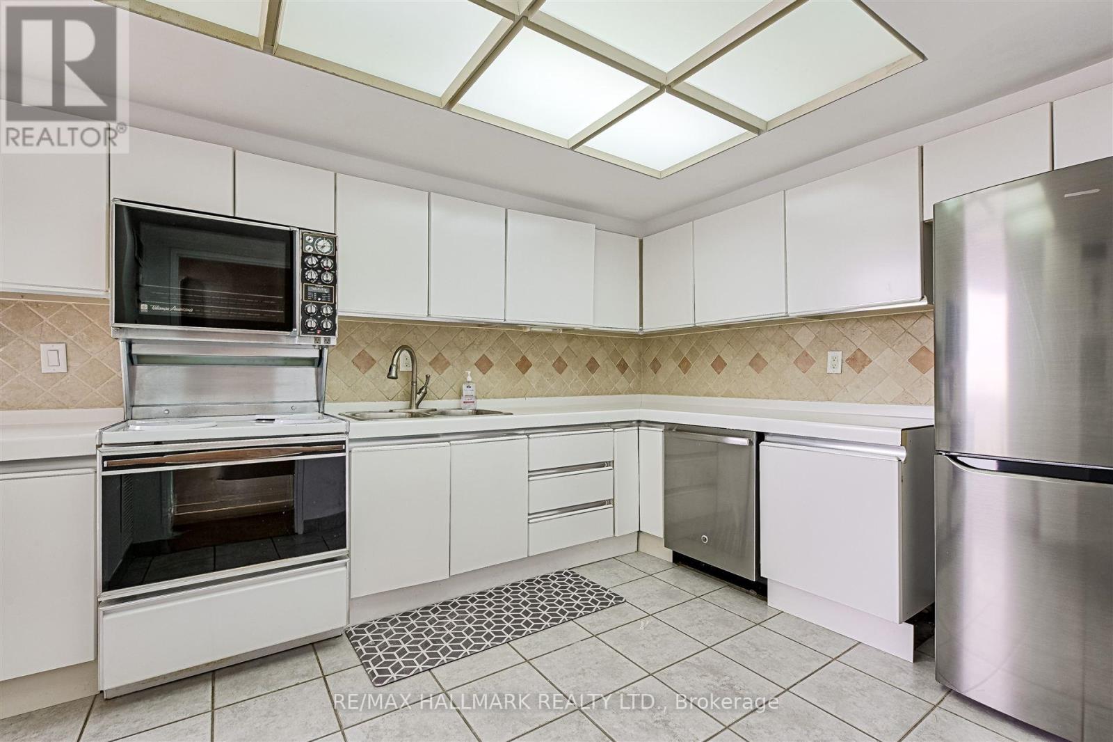 2706 - 2045 Lake Shore Boulevard W, Toronto, Ontario  M8V 2Z6 - Photo 11 - W12146706