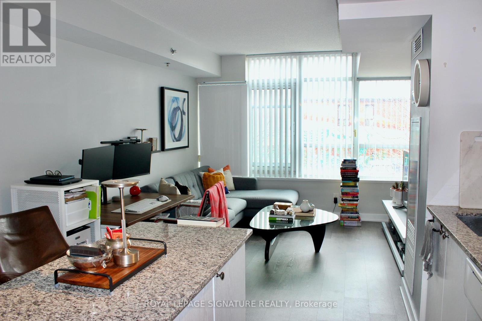 102 - 11 Superior Avenue, Toronto, Ontario  M8V 0A7 - Photo 7 - W12146707