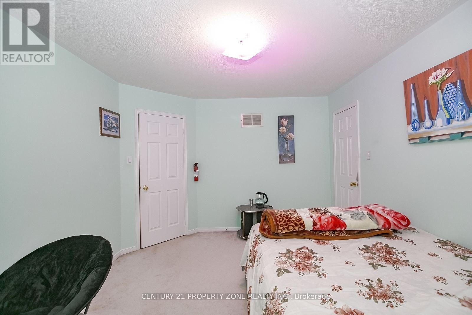 151 Mountainash Road, Brampton (Sandringham-Wellington), Ontario  L6R 1J1 - Photo 25 - W12146880