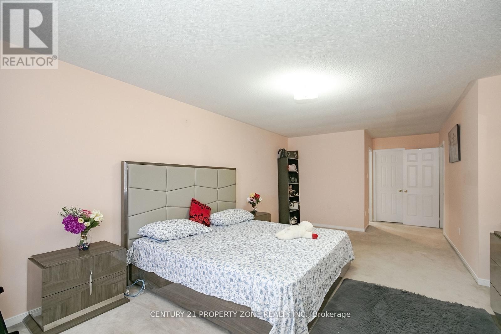 151 Mountainash Road, Brampton (Sandringham-Wellington), Ontario  L6R 1J1 - Photo 27 - W12146880