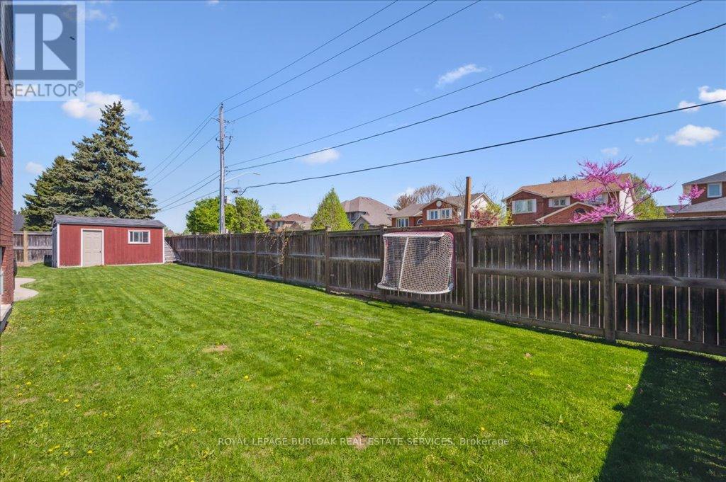 3299 Star Lane, Burlington, Ontario  L7M 5A4 - Photo 41 - W12146881
