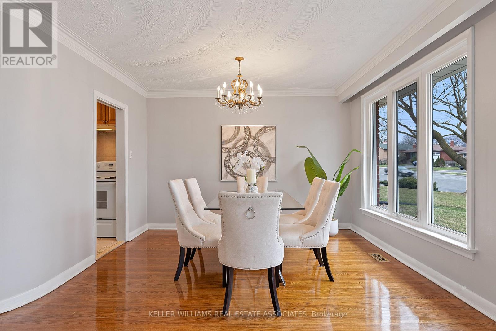 100 The Westway, Toronto, Ontario  M9P 2B5 - Photo 12 - W12146905