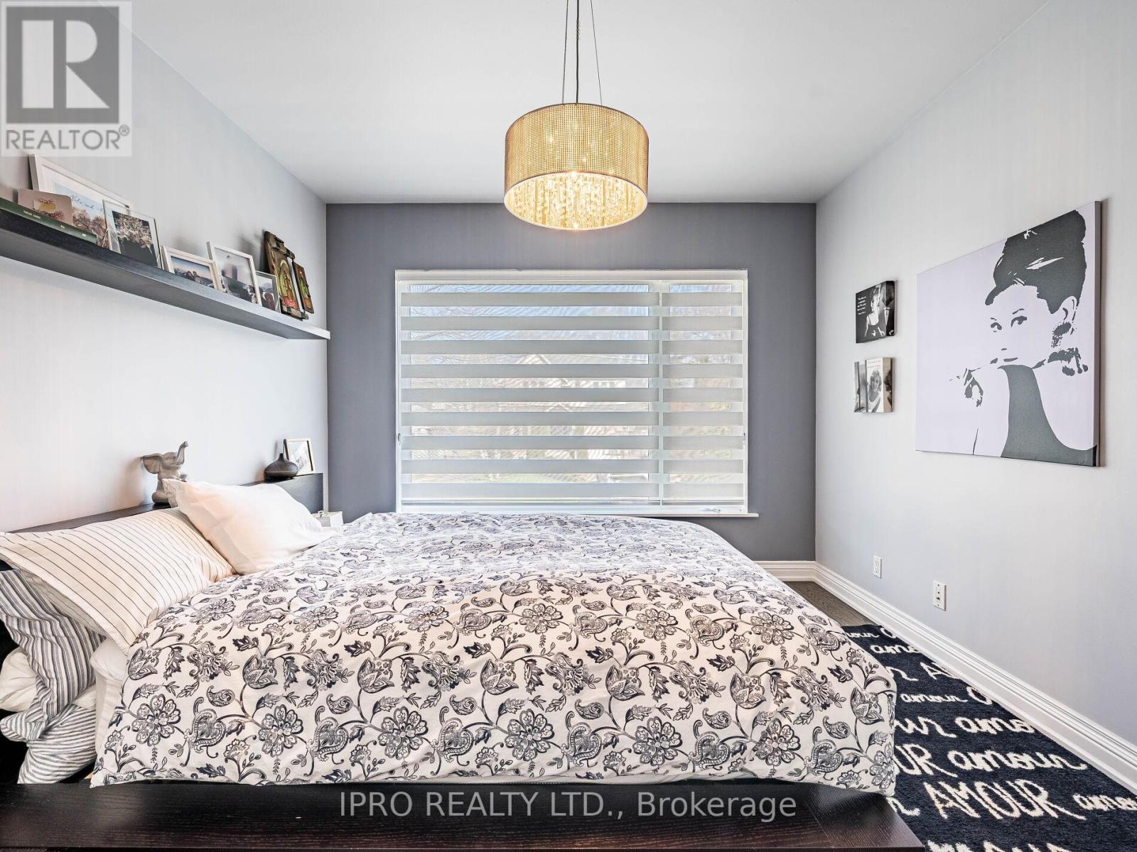 880 6th Street, Mississauga, Ontario  L5E 1N6 - Photo 25 - W12146907