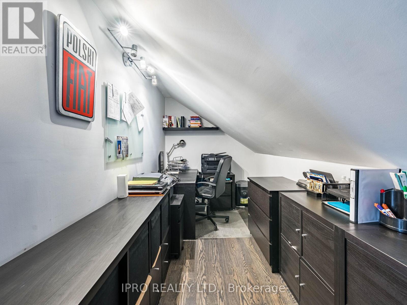 880 6th Street, Mississauga, Ontario  L5E 1N6 - Photo 34 - W12146907