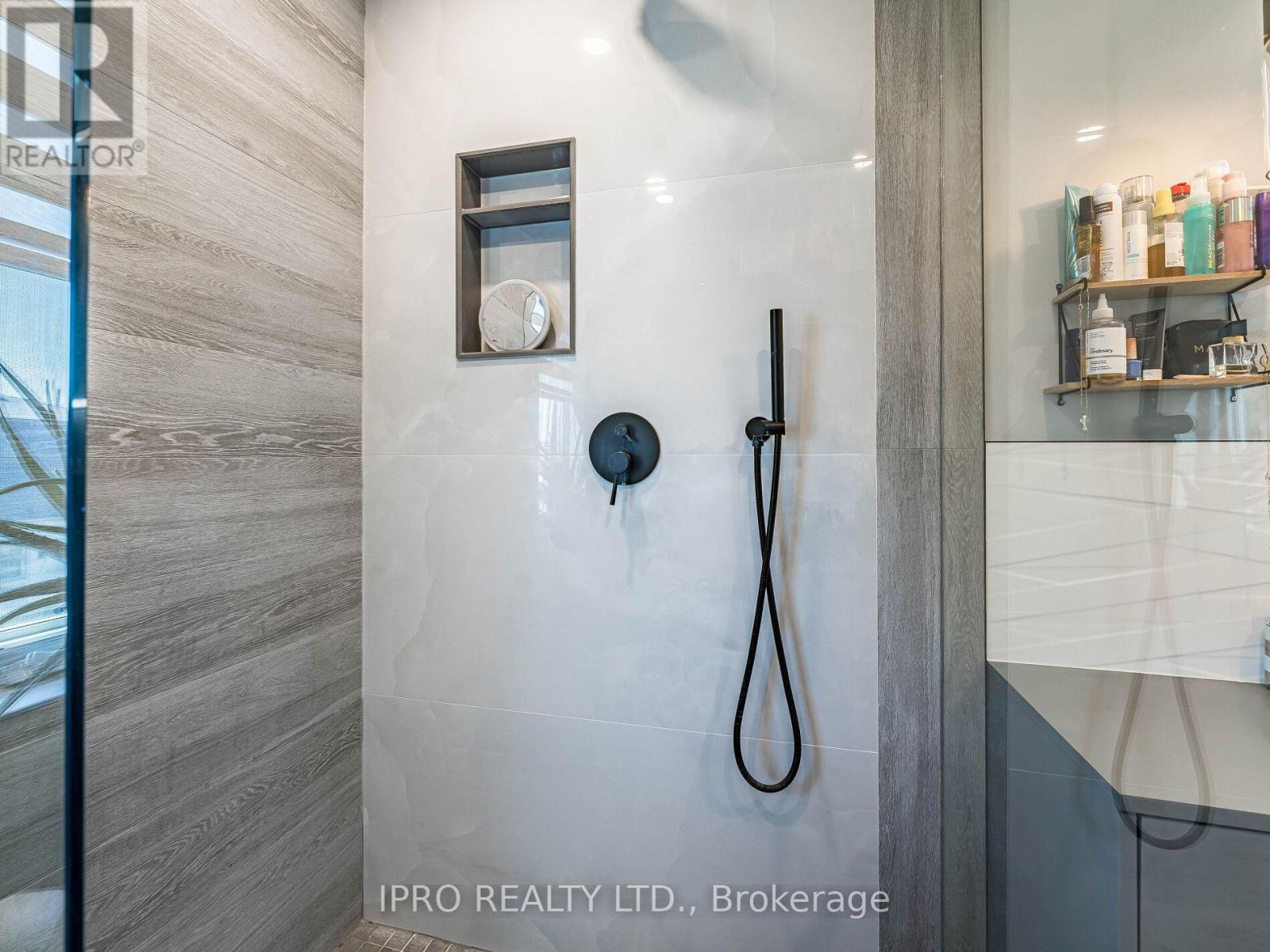 880 6th Street, Mississauga, Ontario  L5E 1N6 - Photo 37 - W12146907
