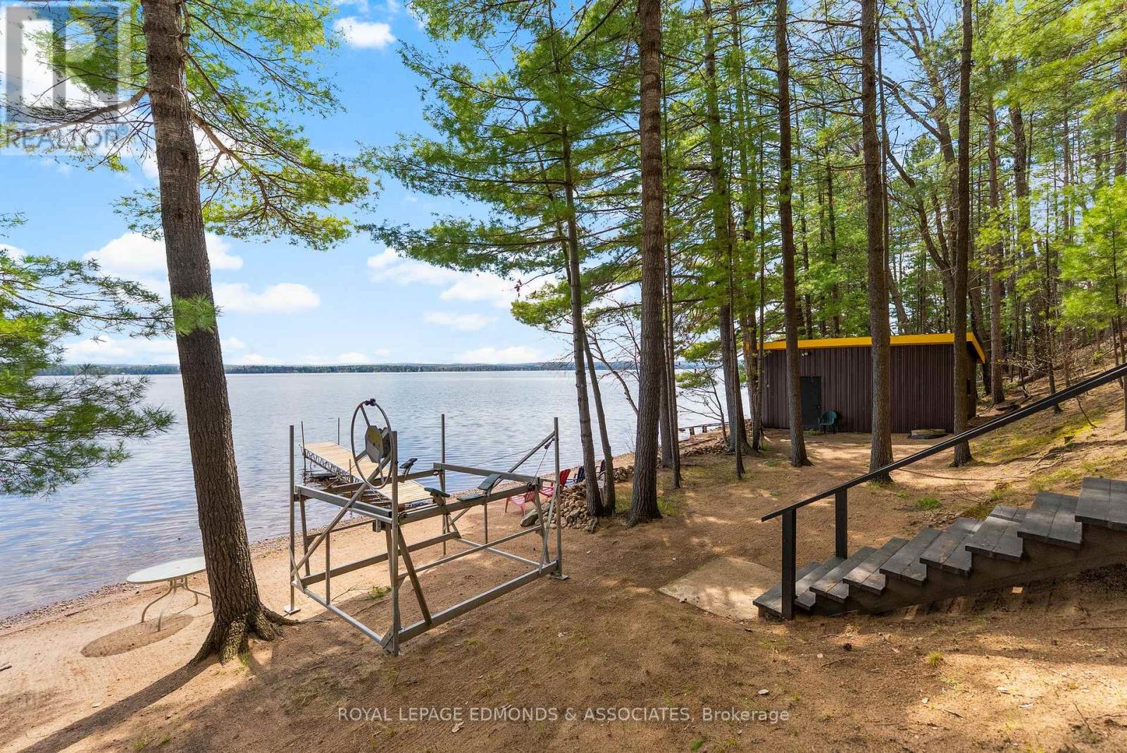 643 Pine Point Lane, Killaloe, Ontario  K0J 2J0 - Photo 37 - X12044707