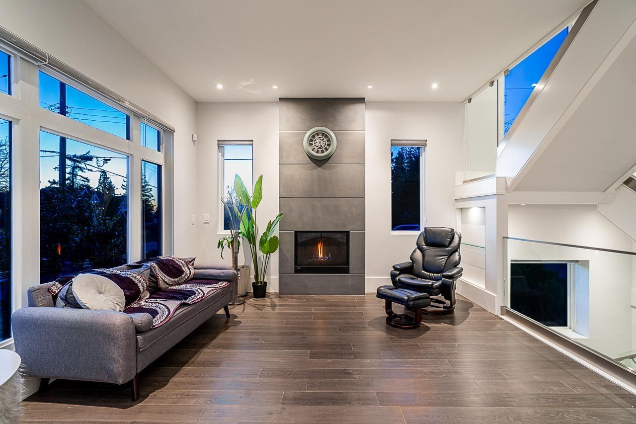 Property at 13365 57 AVENUE image 2
