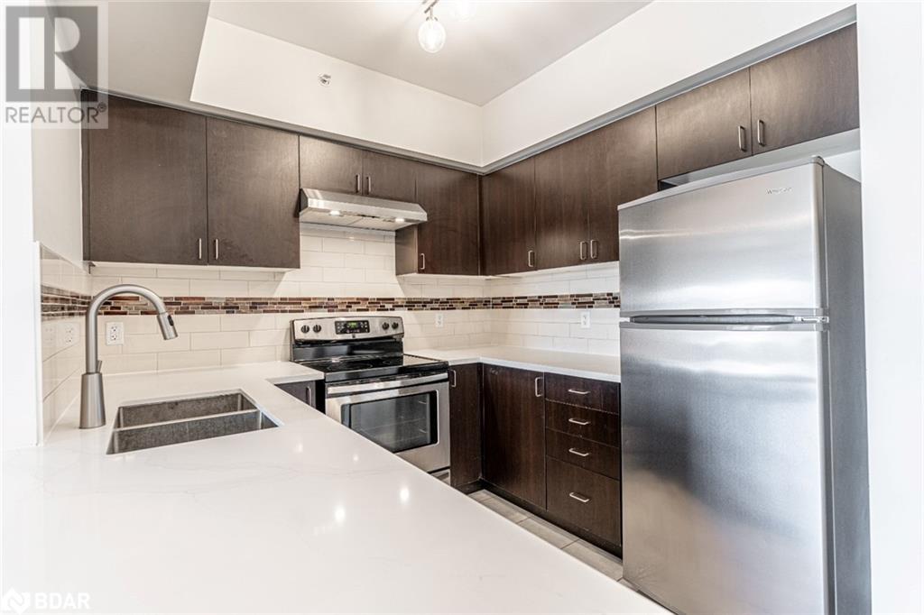 45 Ferndale Drive S Unit# 305, Barrie, Ontario  L4N 5W7 - Photo 4 - 40727823