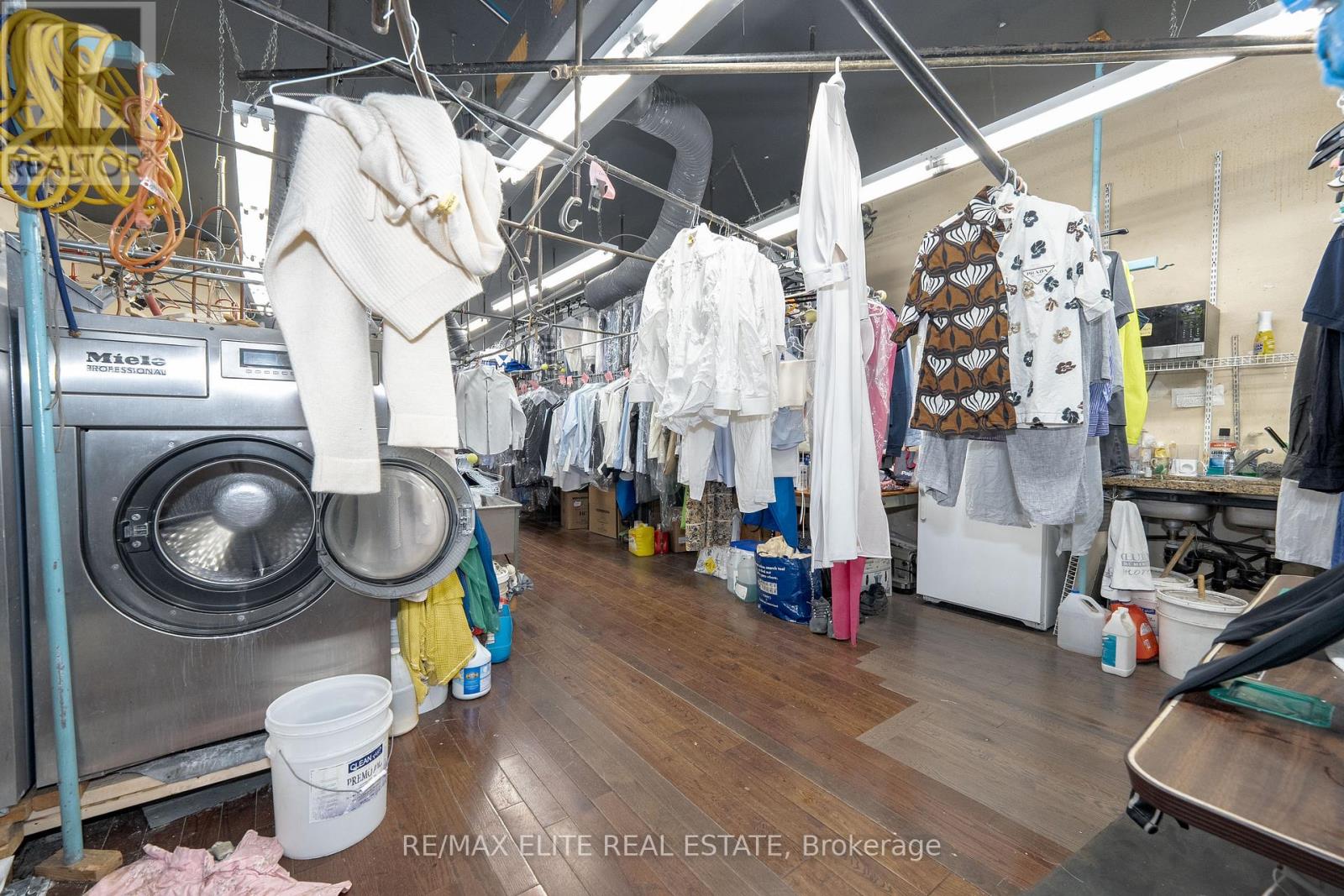 544 Eglinton Avenue W, Toronto, Ontario  M5N 1B4 - Photo 6 - C12115973