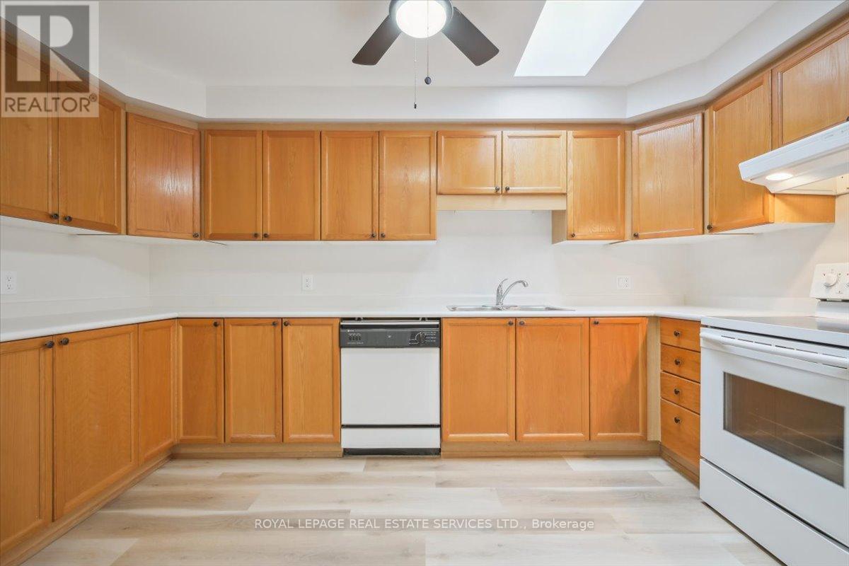 18 - 29 Garden Drive, West Lincoln (Smithville), Ontario  L0R 2A0 - Photo 14 - X12146690