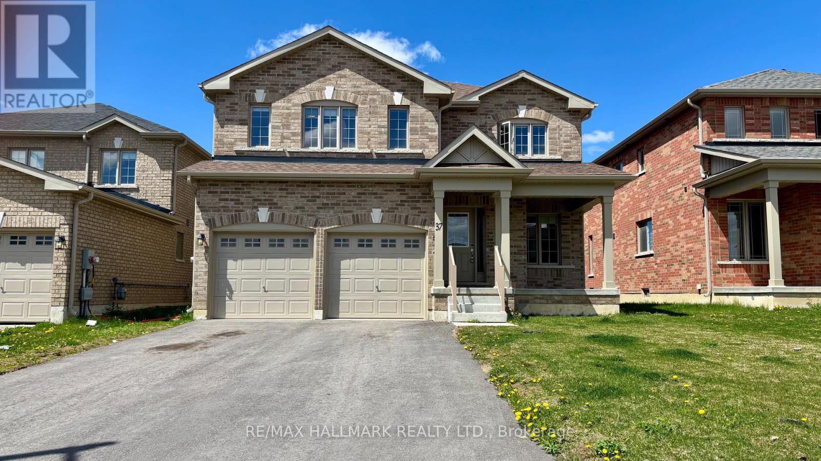 37 Carew Boulevard, Kawartha Lakes, Ontario  K9V 4R1 - Photo 2 - X12146708