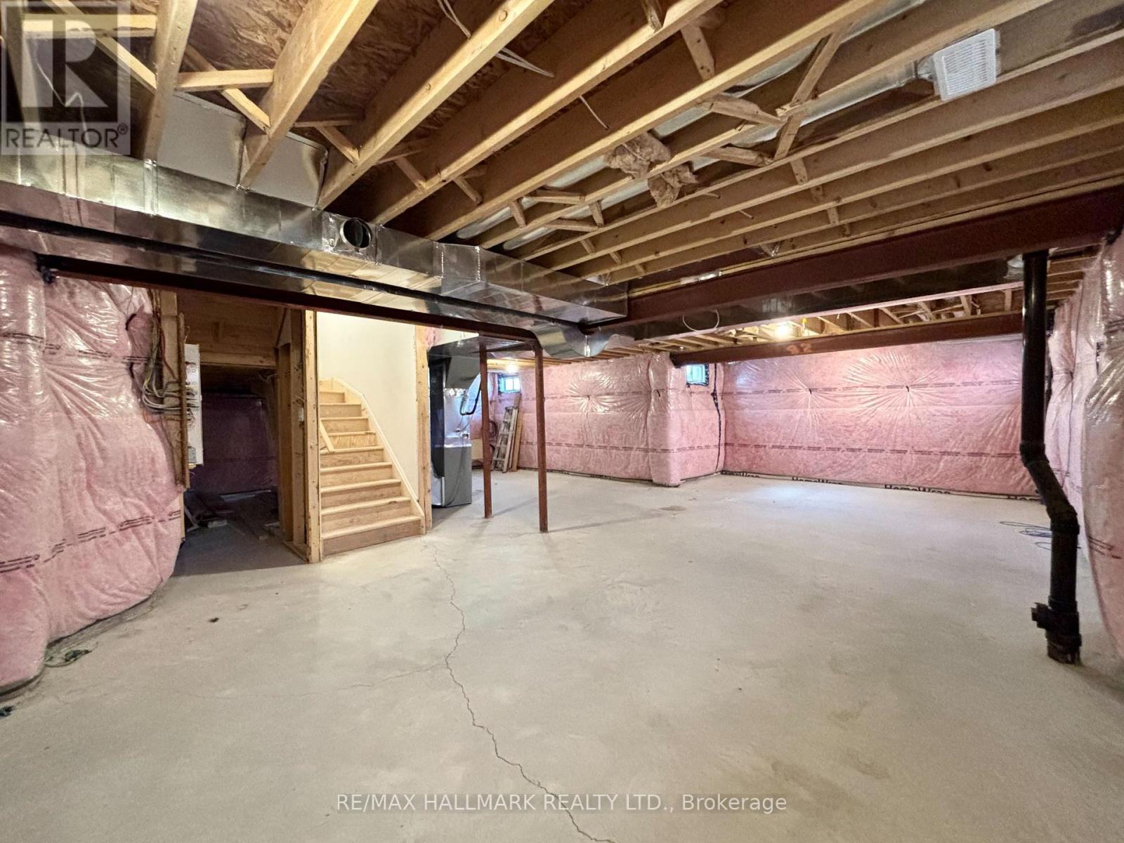 37 Carew Boulevard, Kawartha Lakes, Ontario  K9V 4R1 - Photo 33 - X12146708