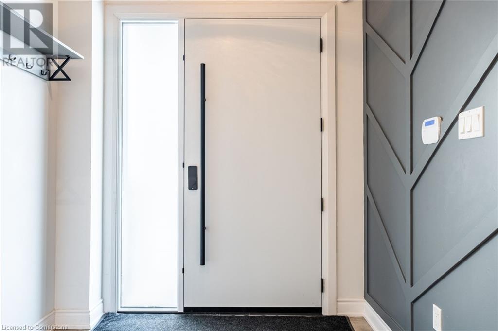 Property at 266 HUMPHREY Street image 3