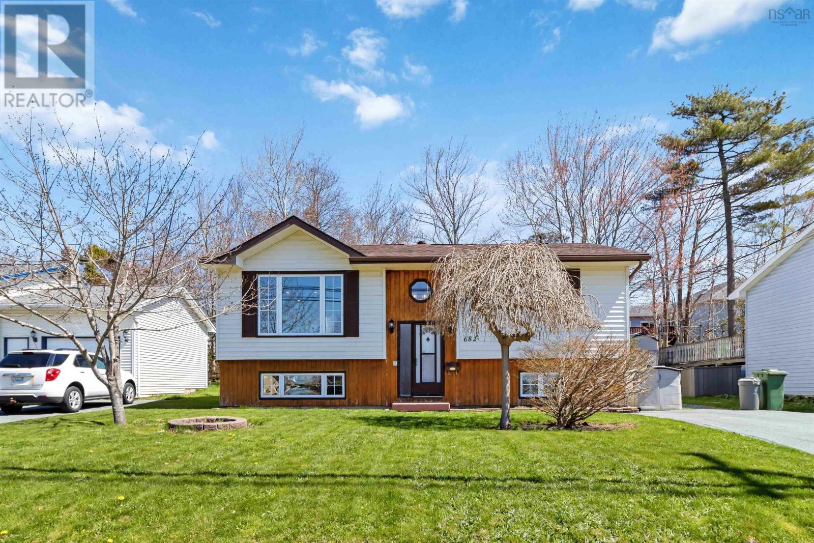 Property at 682 Caldwell Road image 3
