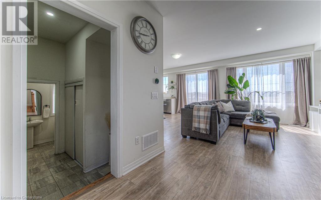 Property at 14 MILDRED GILLIES Street image 3