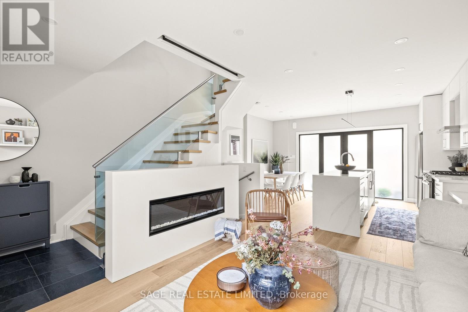 80 Marion Street, Toronto, Ontario  M6R 1E7 - Photo 16 - W12095996