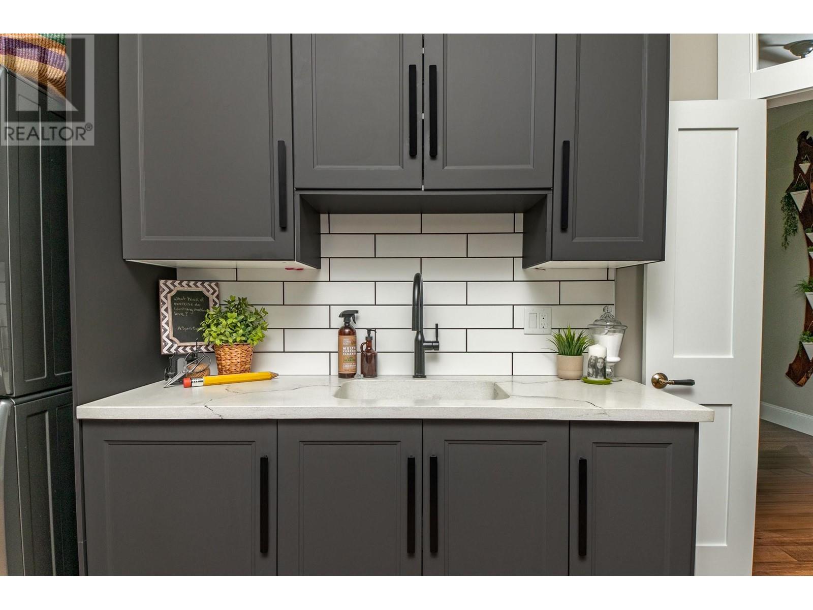 315 Canyon Street, Creston, British Columbia  V0B 1G3 - Photo 29 - 10346861