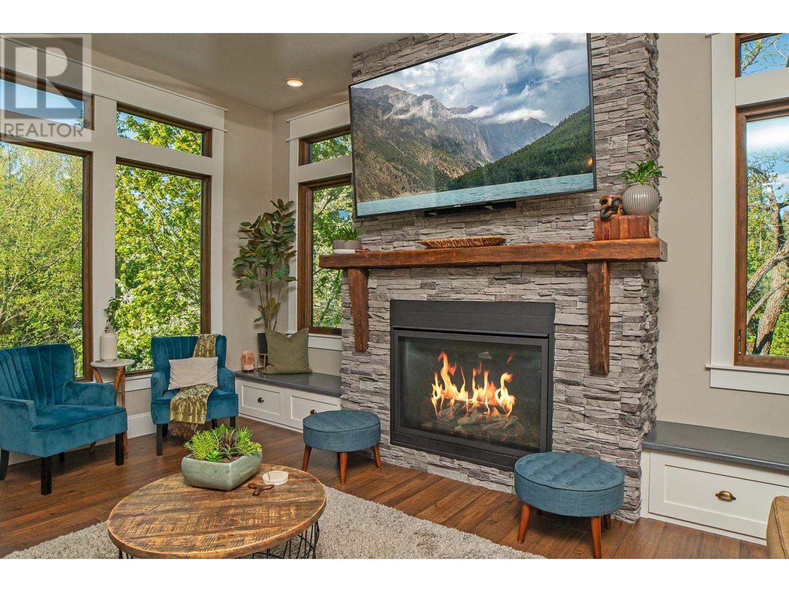 315 Canyon Street, Creston, British Columbia  V0B 1G3 - Photo 13 - 10346861