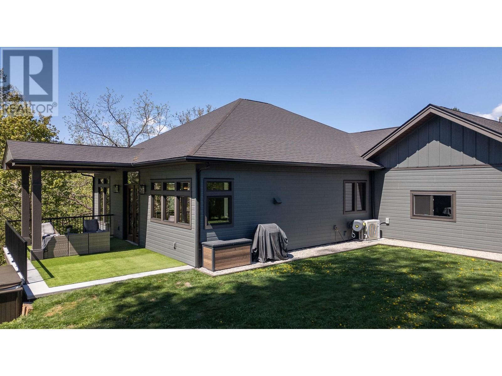 315 Canyon Street, Creston, British Columbia  V0B 1G3 - Photo 4 - 10346861