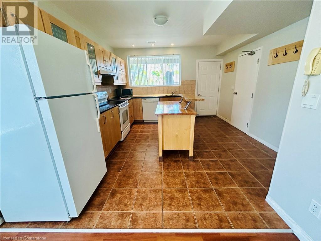209 Balsam Avenue S Unit# 2, Hamilton, Ontario  L8M 3B7 - Photo 3 - 40728044